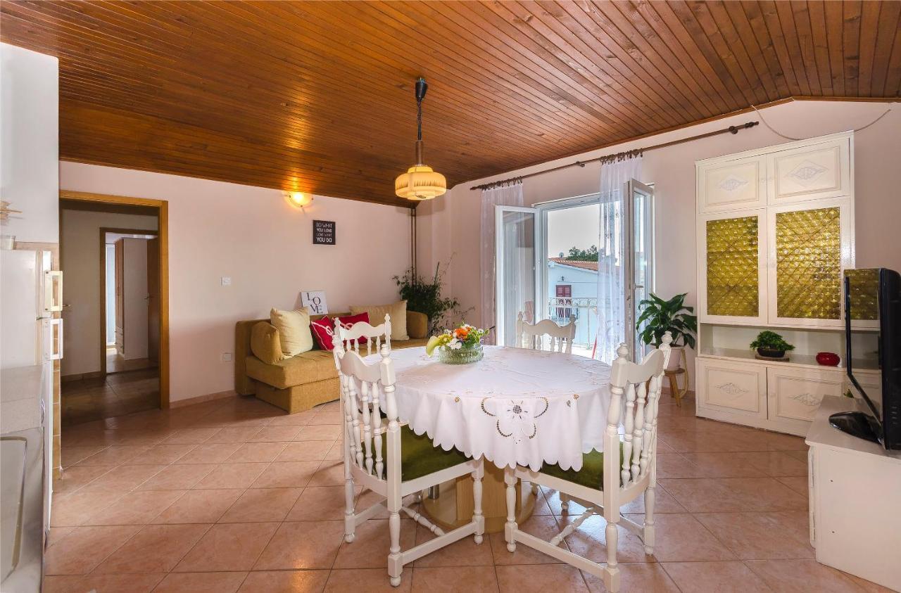 Apartment And Rooms Ema Vodice Eksteriør billede