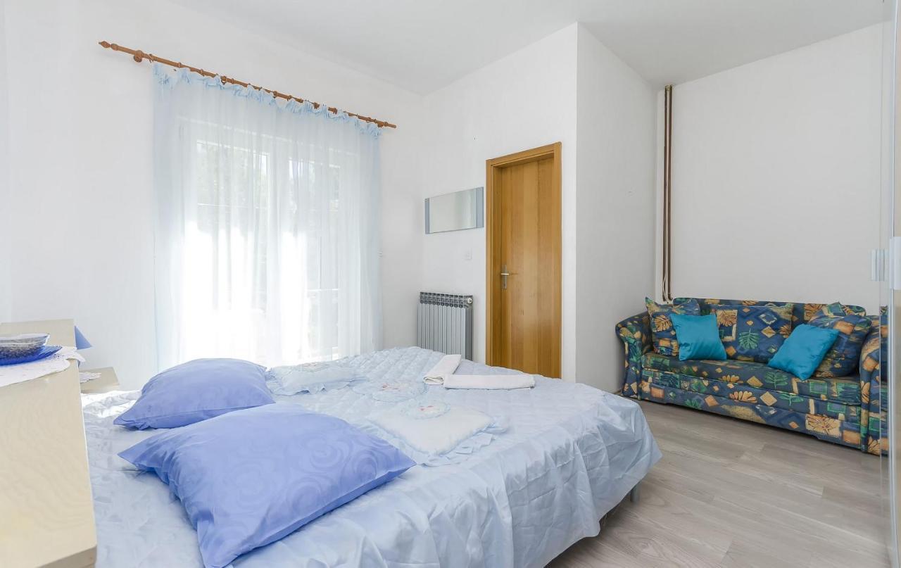 Apartment And Rooms Ema Vodice Eksteriør billede
